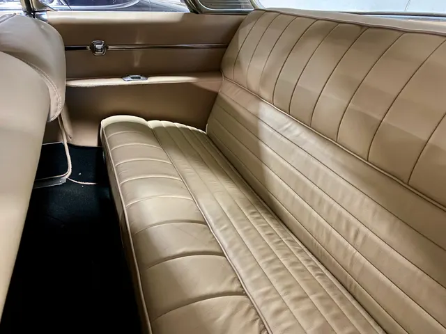 C-300 tan leather rear seat