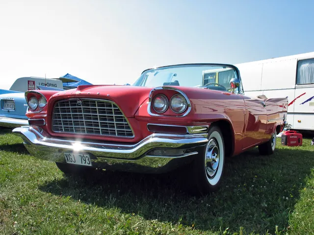 Gauguin Red 300C convertible, front view