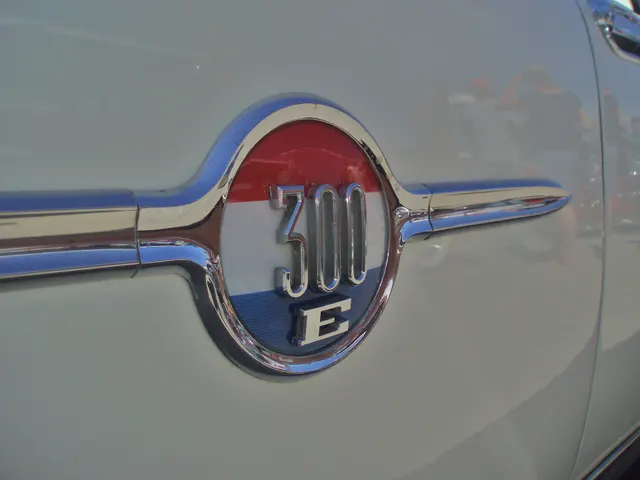 Forward-mounted 300E quarter medallion