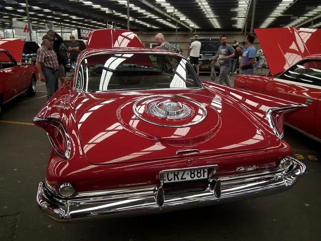 300F canted fins, boomerang tail lamps, and FliteSweep deck lid