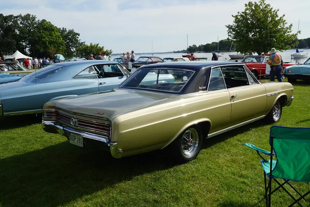 1965 Buick Skylark Gran Sport hardtop, rear three-quarter view