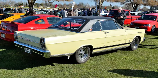 Galaxie 500 two-door hardtop, rear three-quarter view