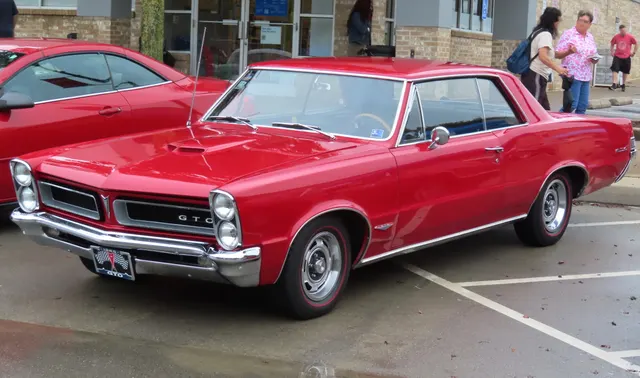 1965 Pontiac GTO Sports Coupe; used for the lower-production pillared body-style context.
