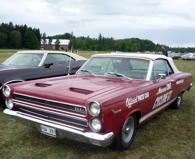 1966 Cyclone GT convertible in Indianapolis 500 pace-car presentation