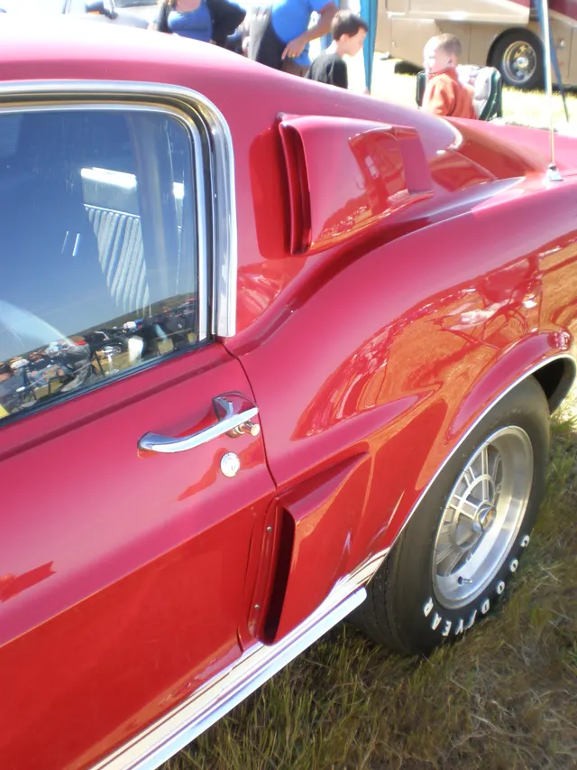 1967-68 red Shelby Mustang GT500 side 1.JPG; reviewed as representative 1967 Shelby GT500 media, not proof of any individual car's originality.