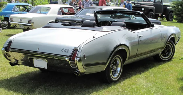 1969 Oldsmobile 442 rear view in Flamingo Silver; exact-year rear trim context.