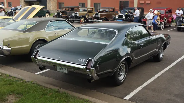 1969 Oldsmobile 442 side/exterior context from an Oldsmobile club meet.