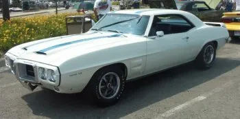 1969 Pontiac Trans Am first-generation comparison image; supporting historical context.