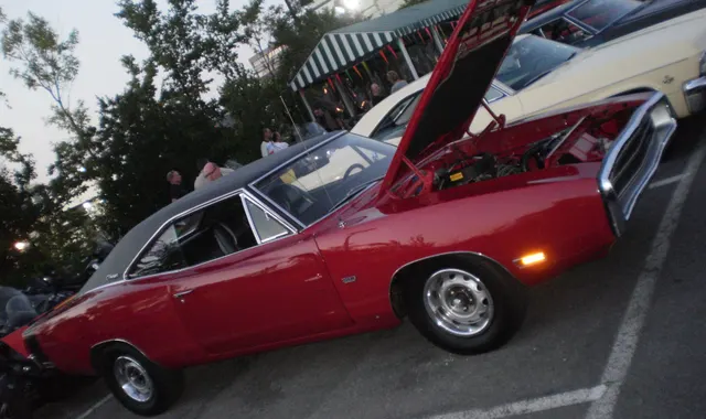 1970 Dodge Charger photographed at Orange Julep; show-field history context.