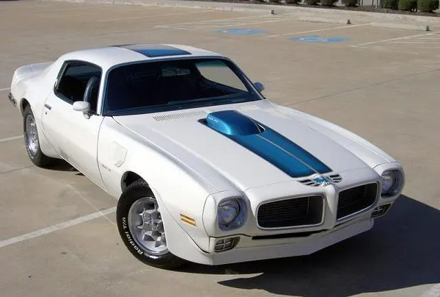 1970 Pontiac Trans Am display image; exact-year Trans Am period/restoration context, not individual-car Ram Air IV proof.