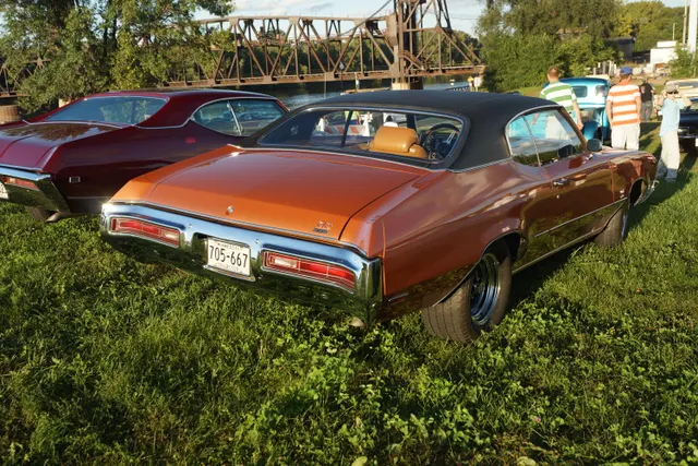 1971 Buick GS side profile context.