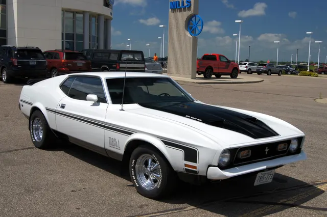 1971 Ford Mustang Mach 1 front view; reviewed as model-line exterior context.