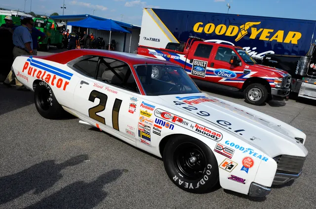 David Pearson 1971 Cyclone race-car display; competition bodywork is period-history context, not production specification