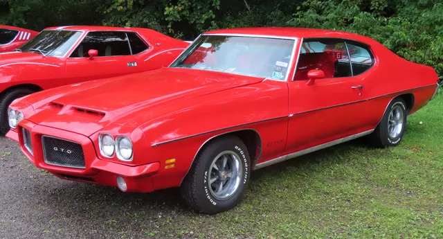 Licensed 1971 Pontiac GTO hardtop front-left image used for grille and hardtop body context.