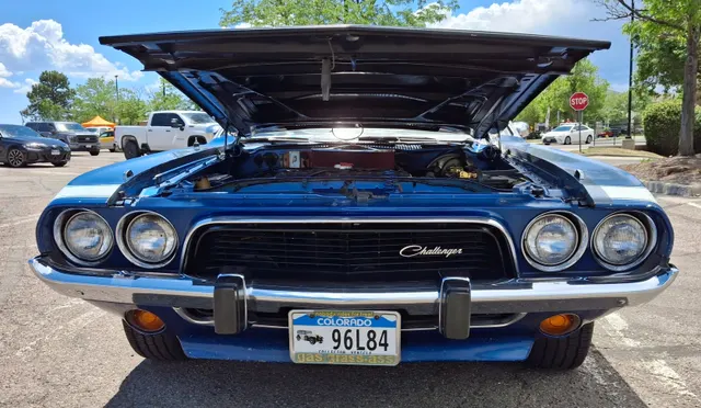 Modified 1973-1974 Challenger front view; year-range body context only