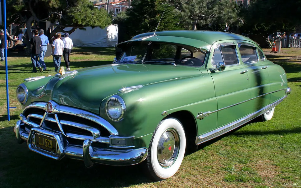 Four-door Sedan profile photo