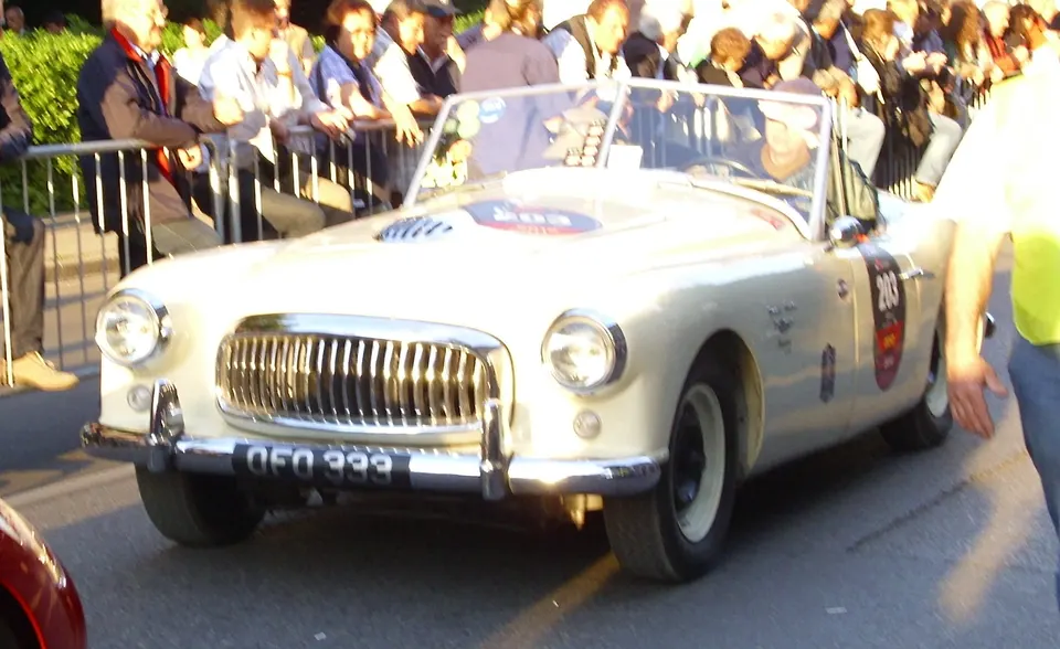 Panelcraft formed the first-series aluminum body in England; this is not the 1952-1954 Pinin Farina body. profile photo