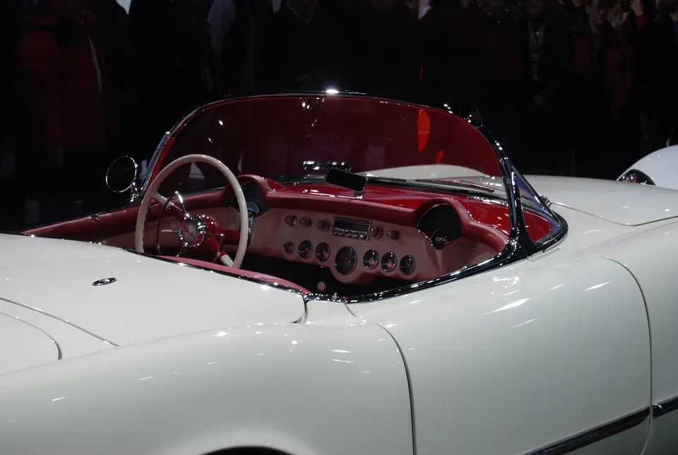 Interior door-release balls and removable side curtains reflect the first-year weather-equipment design profile photo