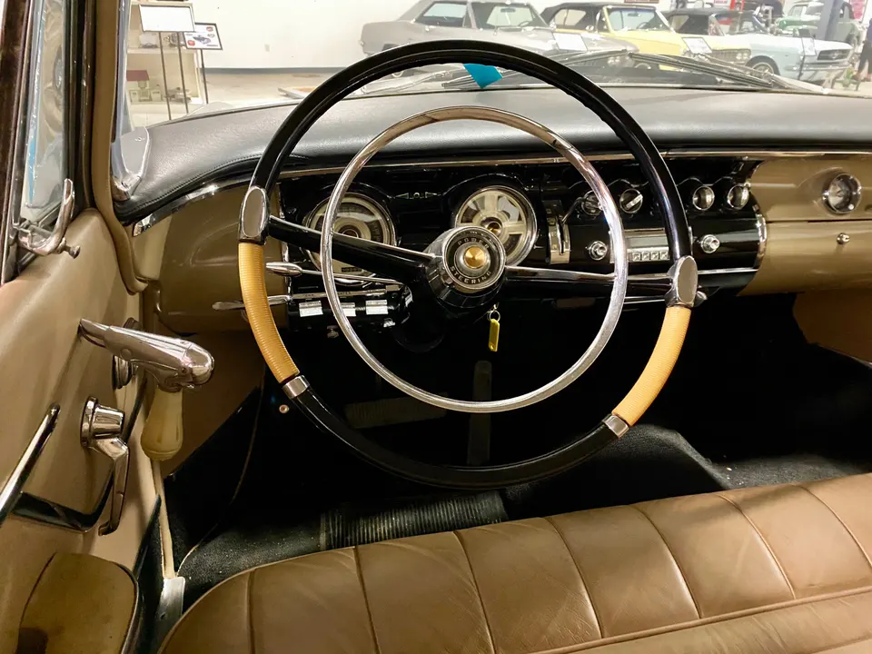 Dash-mounted PowerFlite selector profile photo