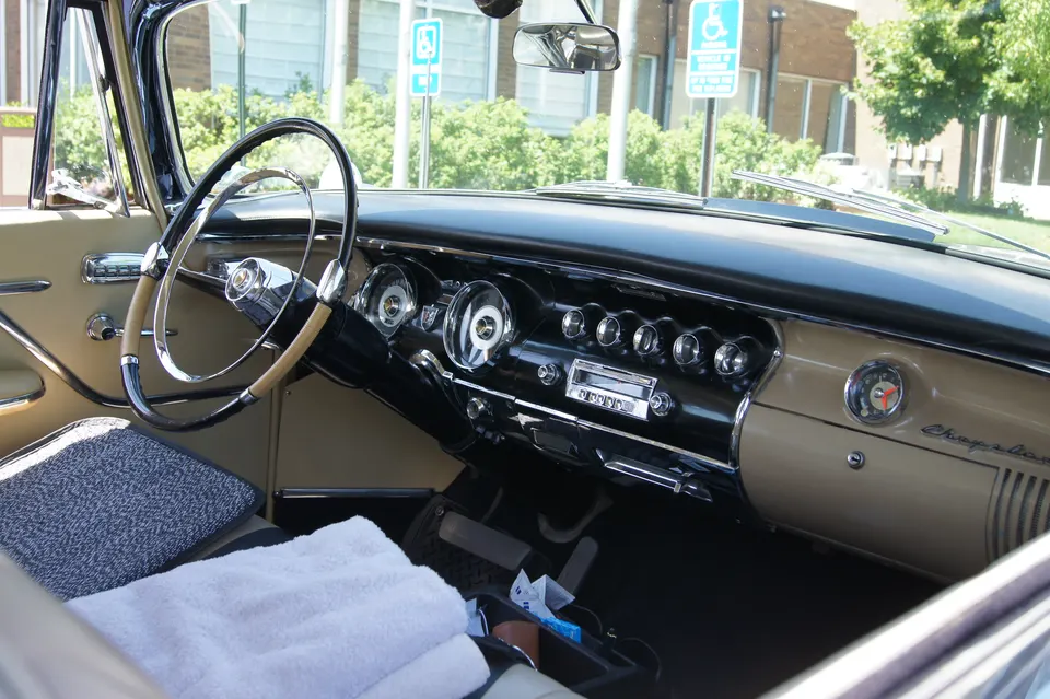 Left-side push-button automatic selector profile photo