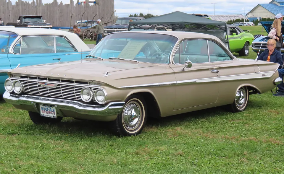Super Sport exterior identification profile photo