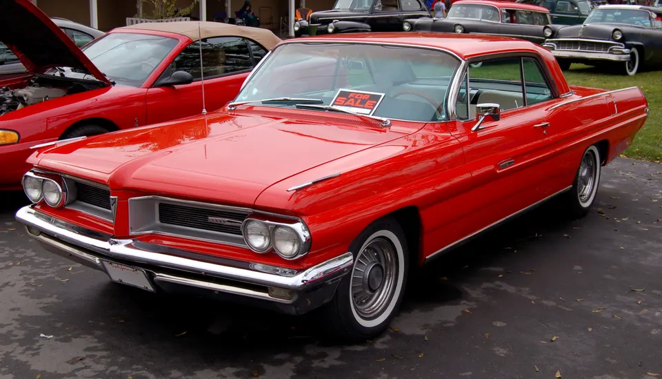 1962 Pontiac Grand Prix profile photo