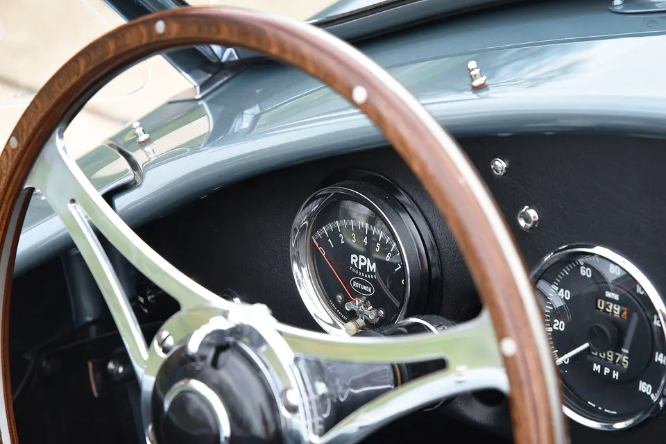 Two low-back bucket seats profile photo