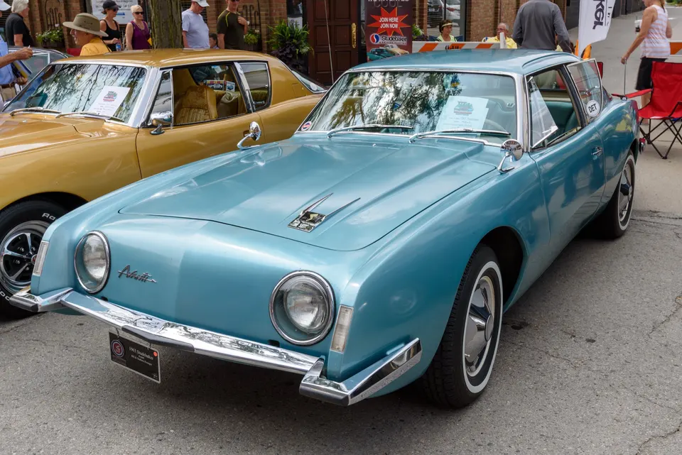 Avanti nose script and Studebaker deck-lid script profile photo