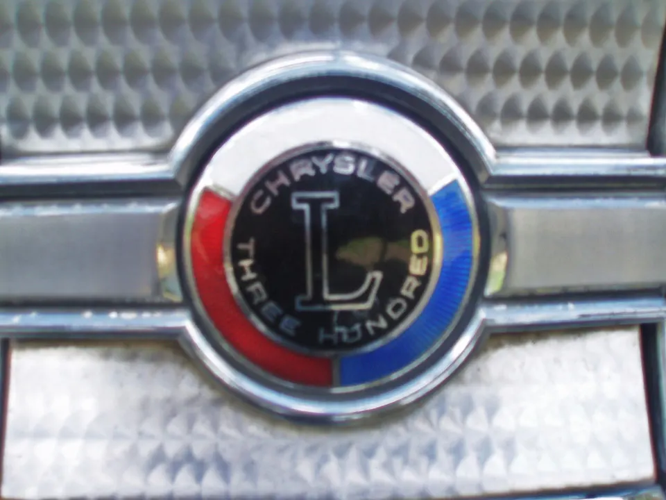 Front bucket seats and five-passenger rear seat profile photo