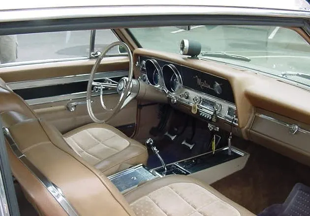 Non-reclining two-row seating with deep coil springs profile photo