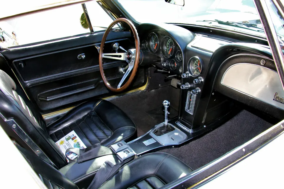 Two individual bucket seats with optional A82 headrests profile photo