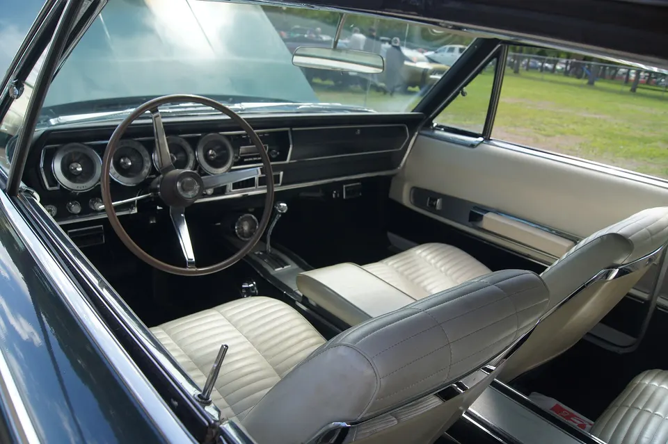 Center console with courtesy lights and illuminated compartment profile photo