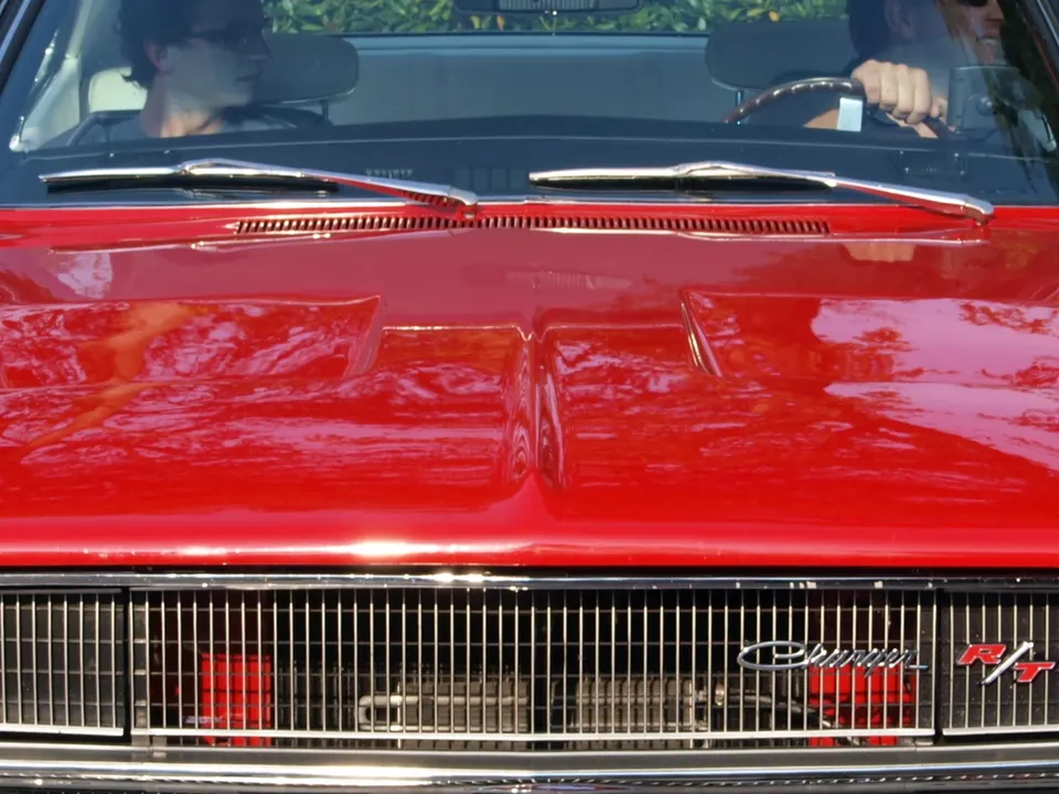 Full-width grille with hidden headlamps profile photo