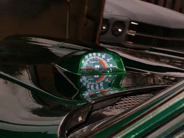 In-dash tachometer context profile photo