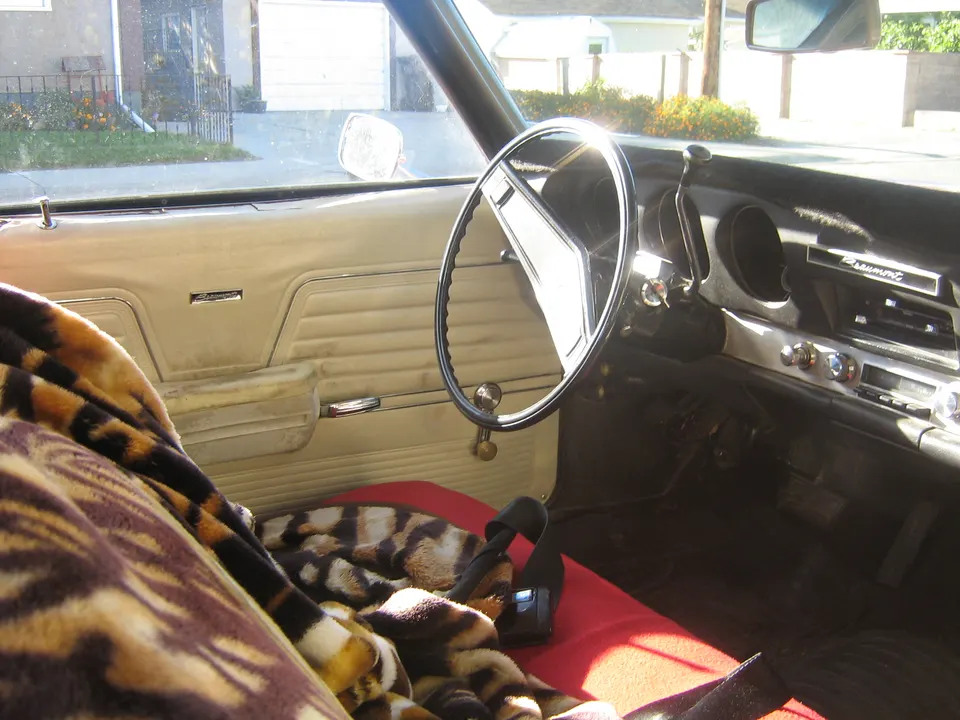 1969 Beaumont Deluxe SD interior profile photo
