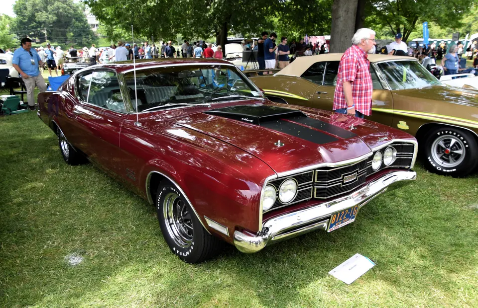 428 Cobra Jet engine profile photo