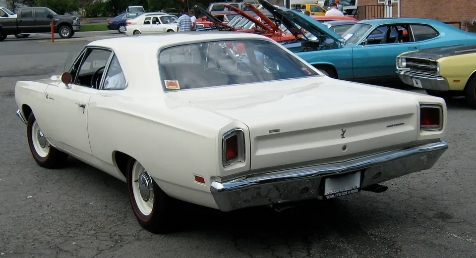 A34 Super Track Pak with Dana 60 4.10 rear axle profile photo