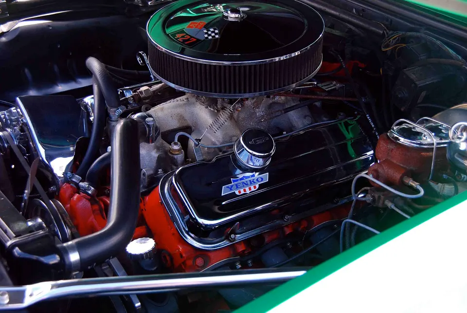 Chevrolet L72 Chevelle 427 engine assembly profile photo
