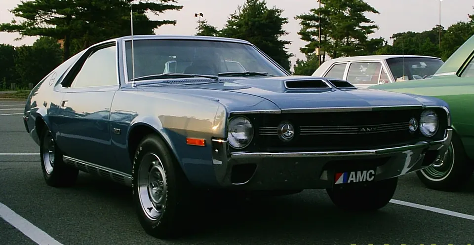 Commodore Blue Metallic (72A) profile photo