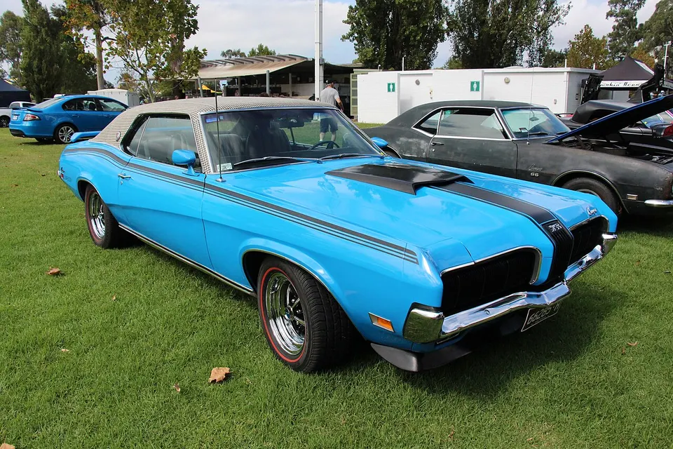 Body-color rear air-foil with Eliminator graphics profile photo