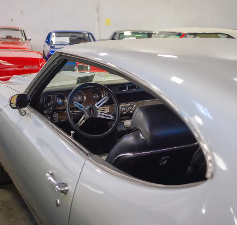 Strato-bucket seats profile photo