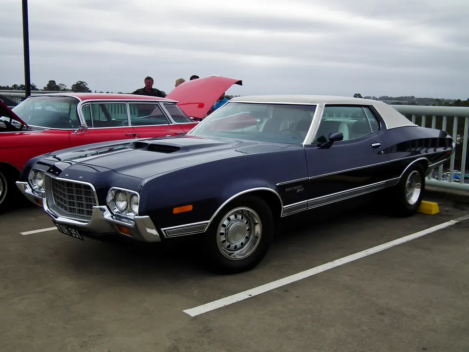 Gran Torino Sport bench seat trims profile photo