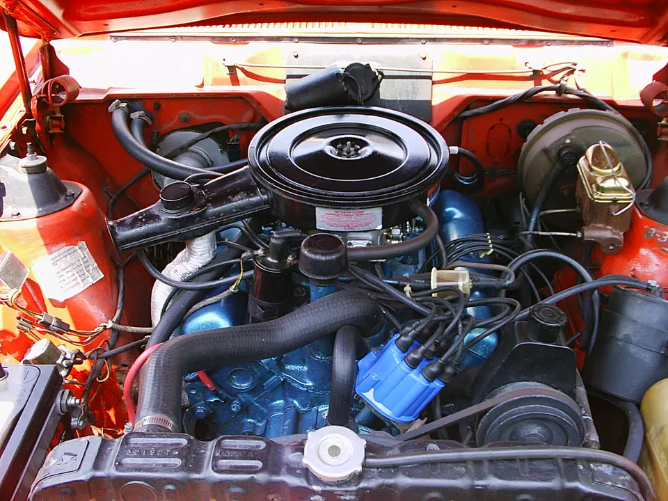 1973 Hornet 304 two-barrel engine profile photo