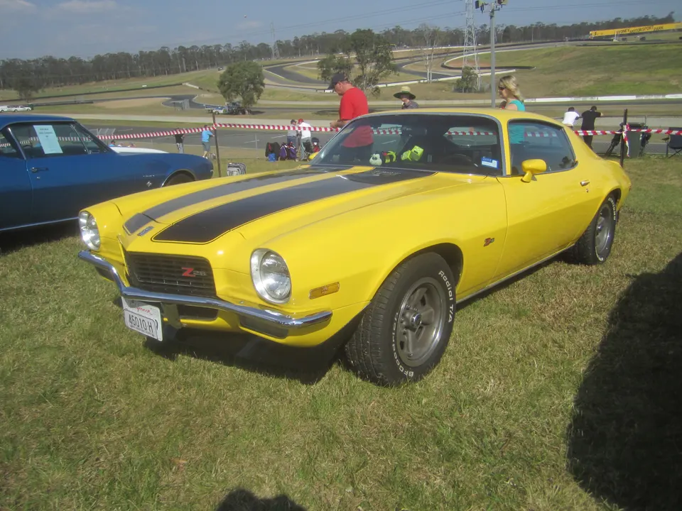 Light Yellow (51) profile photo