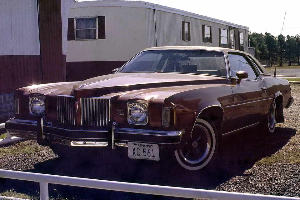 1974 Pontiac Grand Prix profile photo