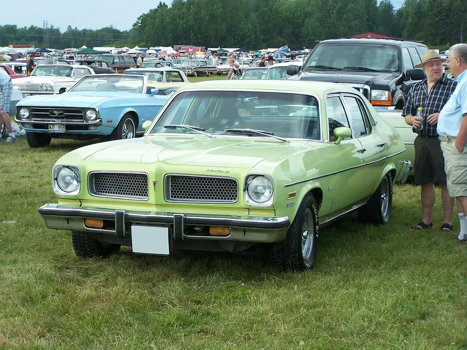 1974 Pontiac Ventura profile photo