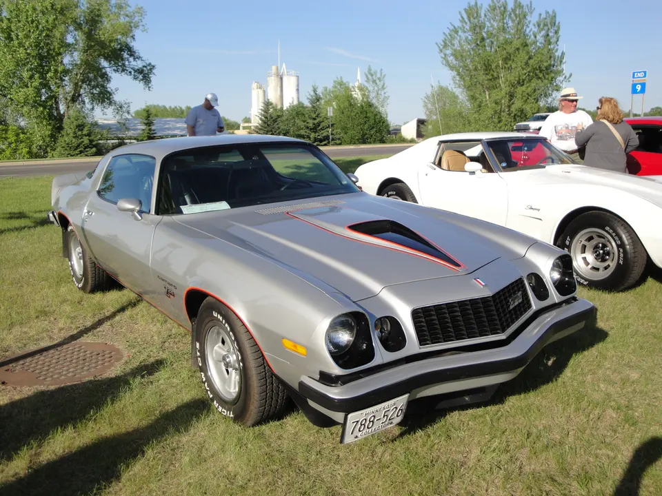 Four color-keyed Z28 graphic schemes profile photo
