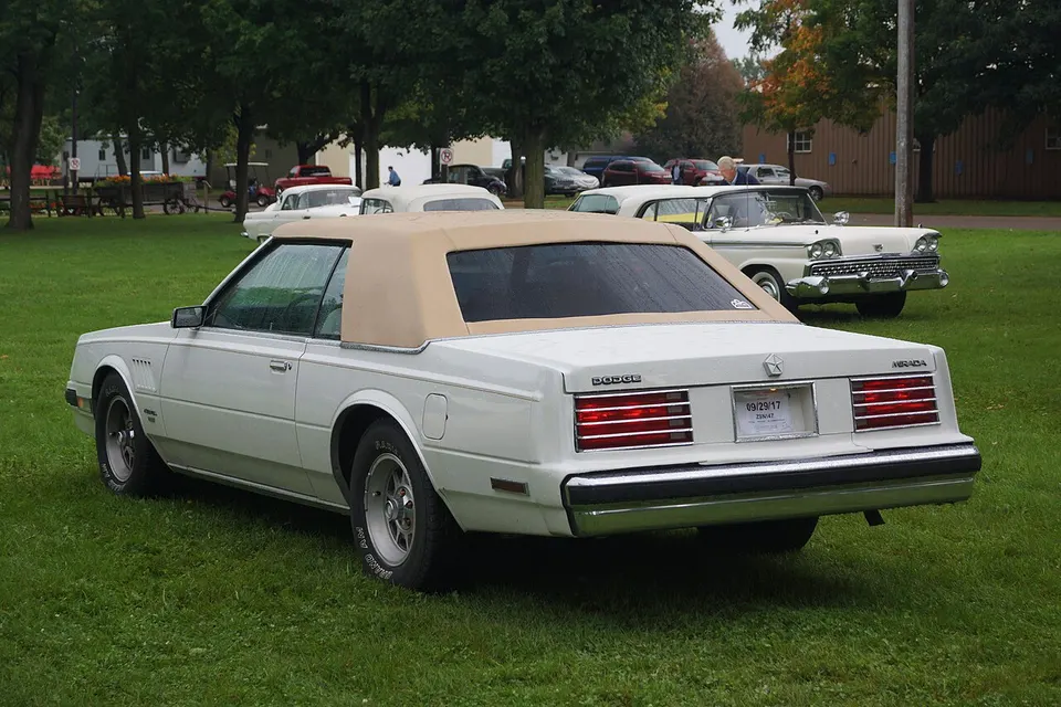 White (PW7) profile photo