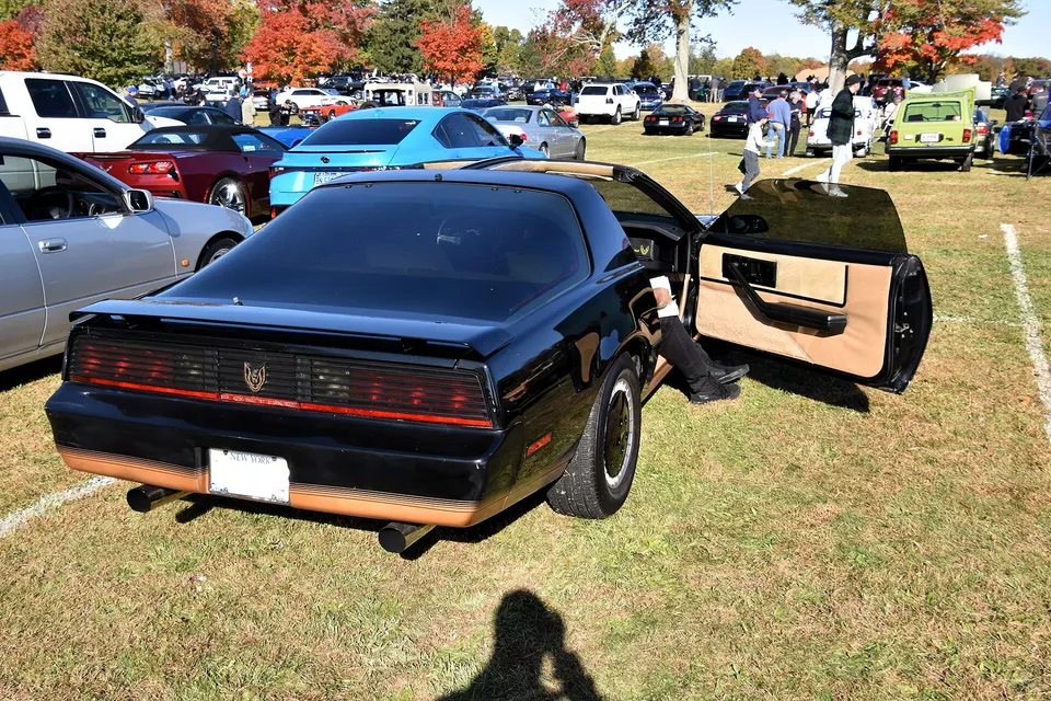 1983 Pontiac Firebird Trans Am profile photo