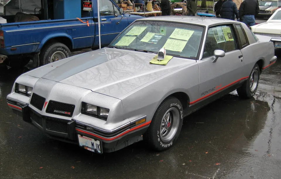 1986 Pontiac Grand Prix 2+2 profile photo